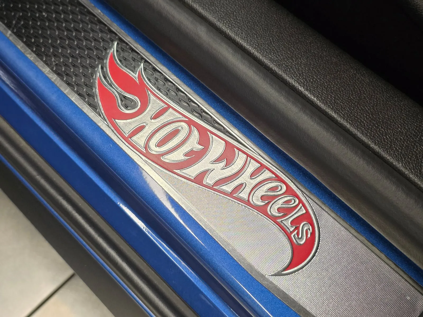 More photos of 2013 Chevrolet Camaro SS at HyperCars, IN