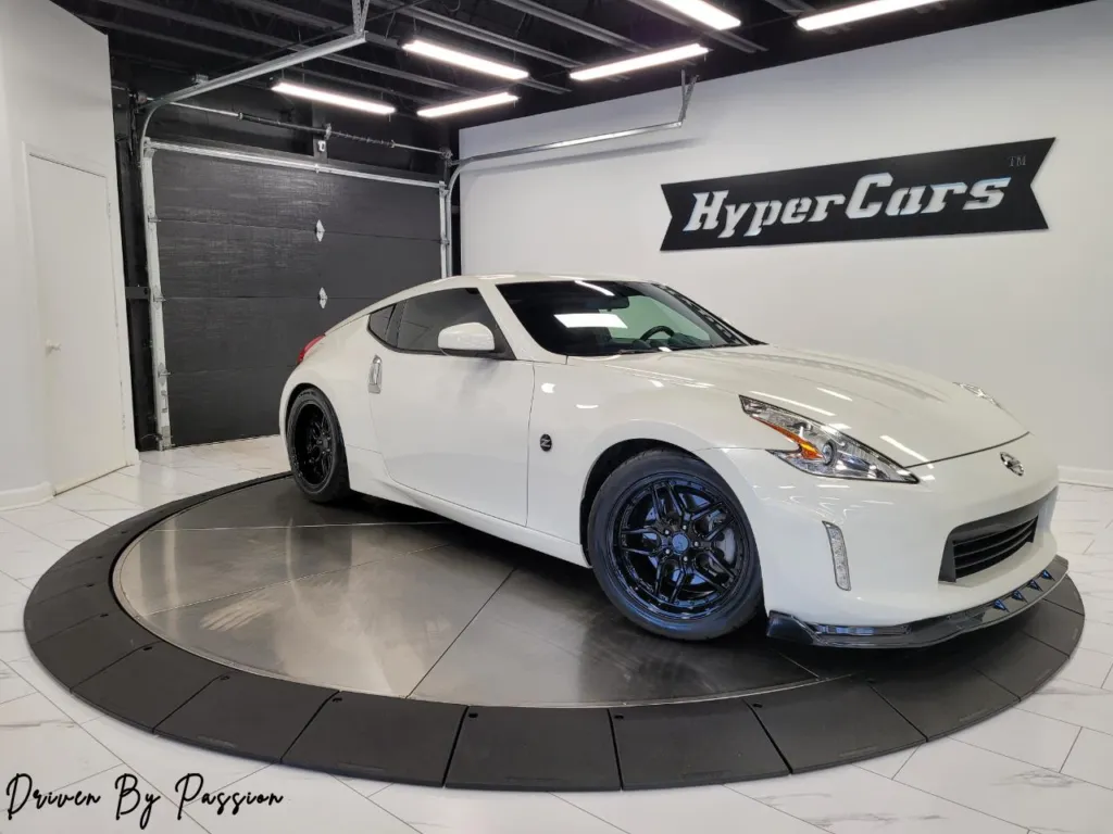Used 2017 Nissan Z 370Z Coupe 6MT for sale in New Albany, IN