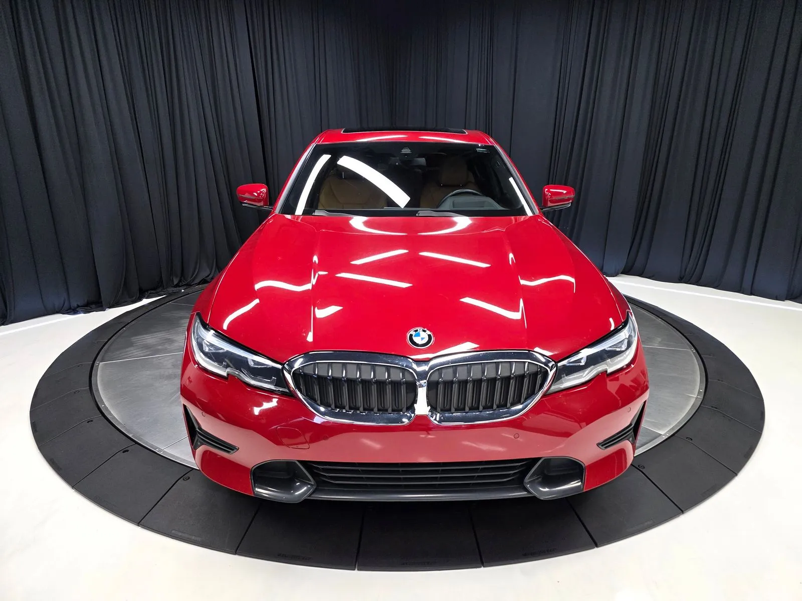 2022 BMW 3 Series 330i - Photo 8