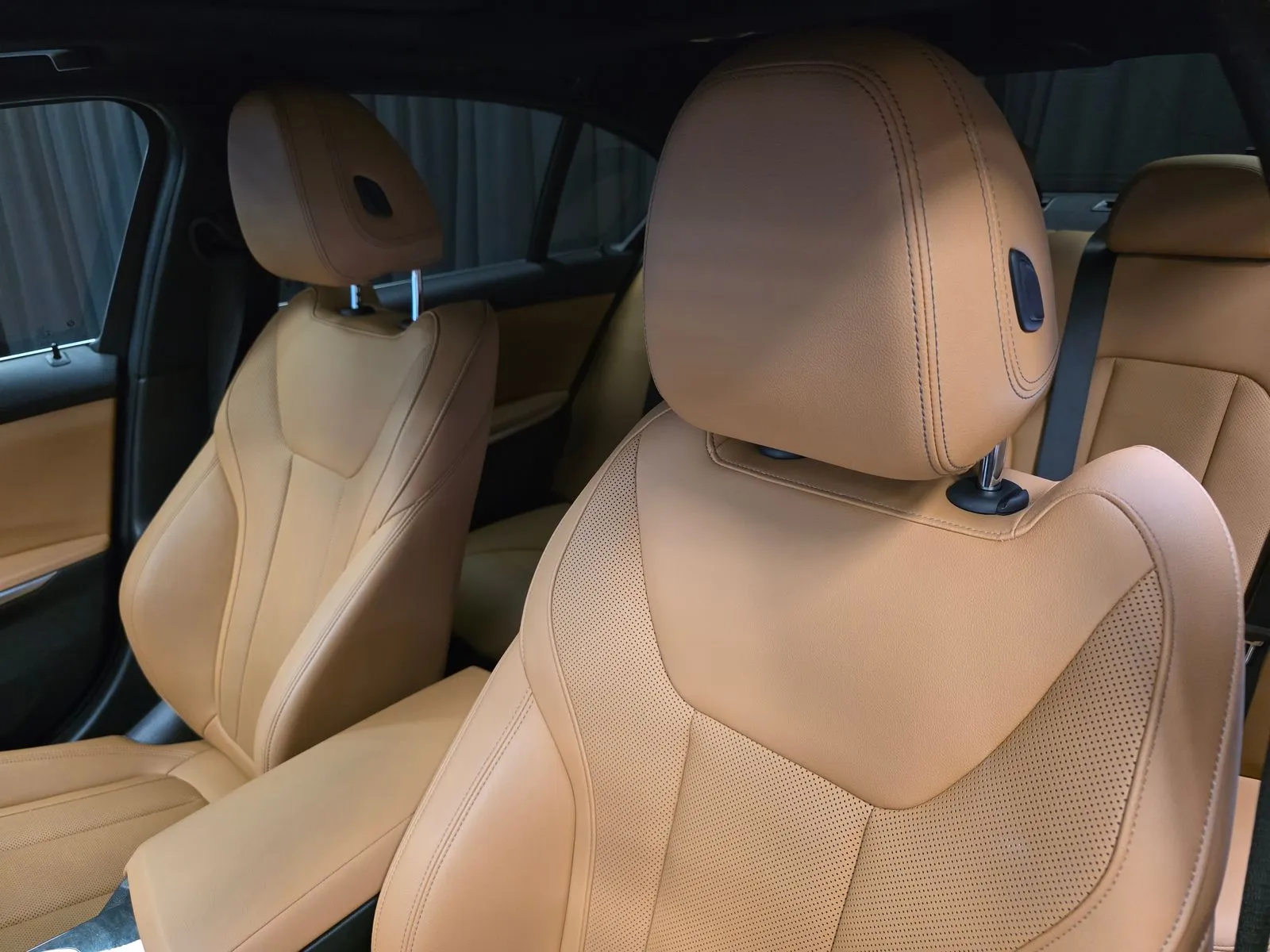 2022 BMW 3 Series 330i - Photo 19