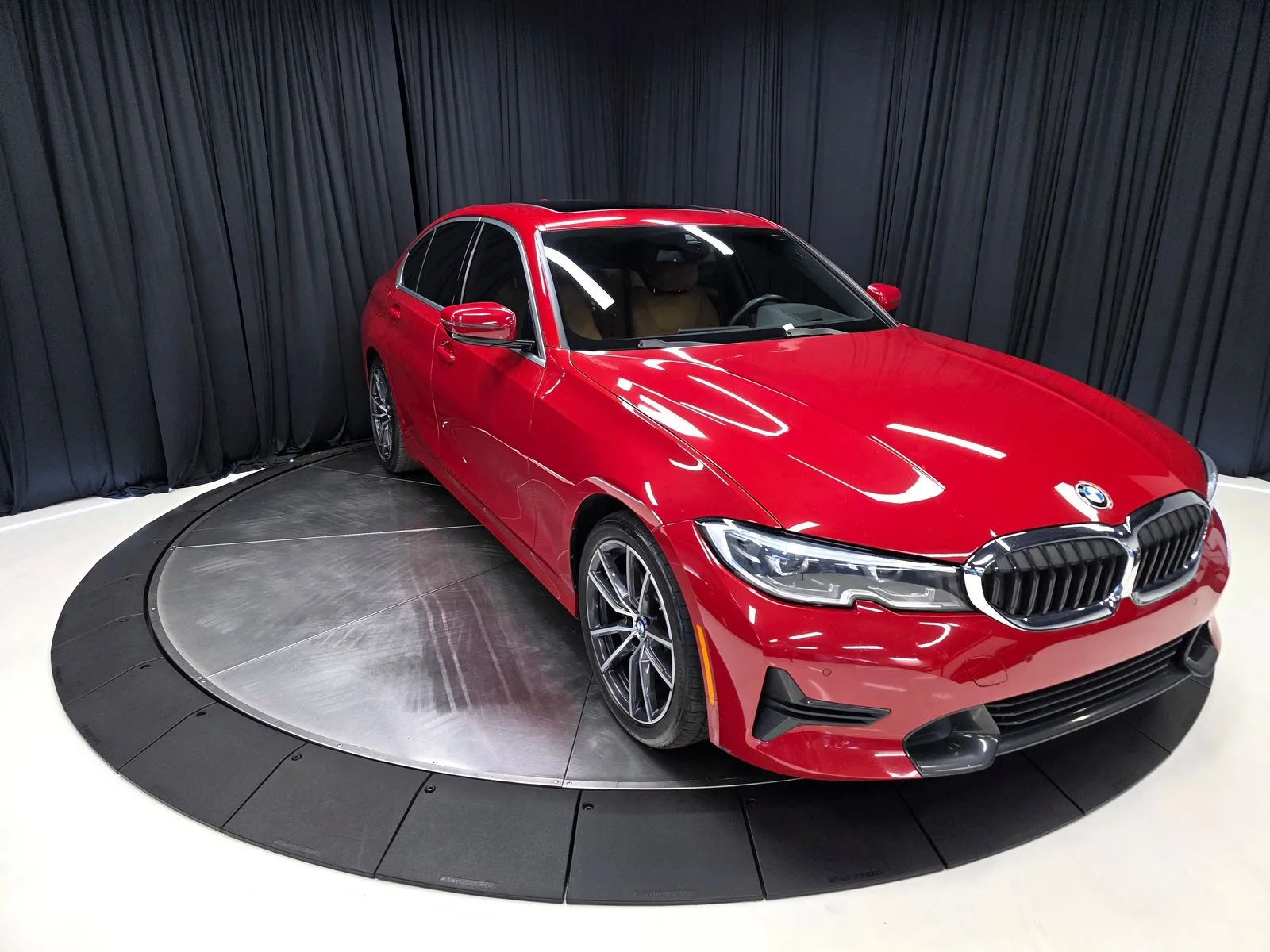 2022 BMW 3 Series 330i - Photo 7