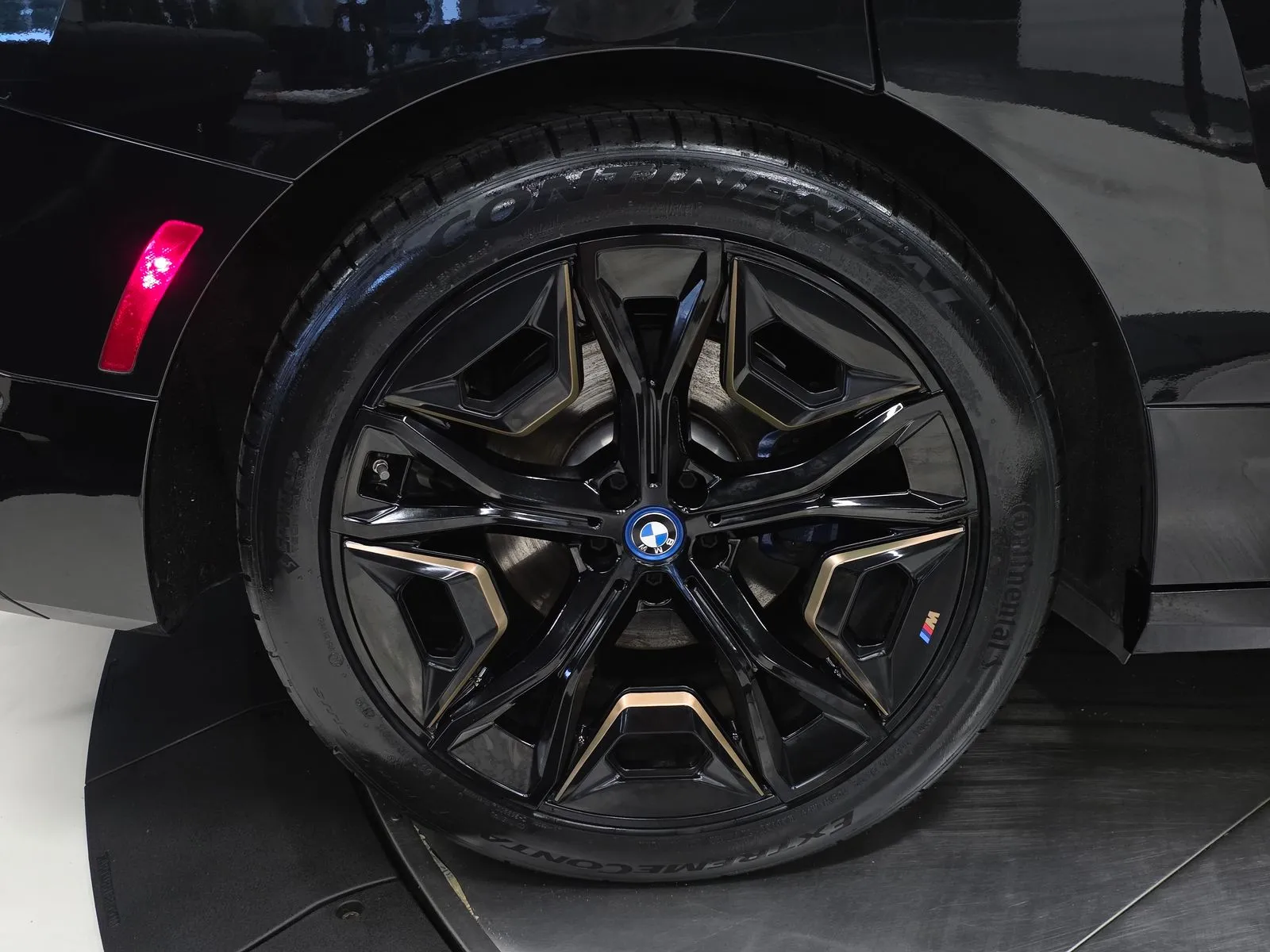 More photos of 2023 BMW iX M60 at HyperCars, IN