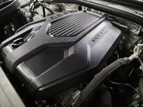More photos of 2023 Porsche Macan at HyperCars, IN