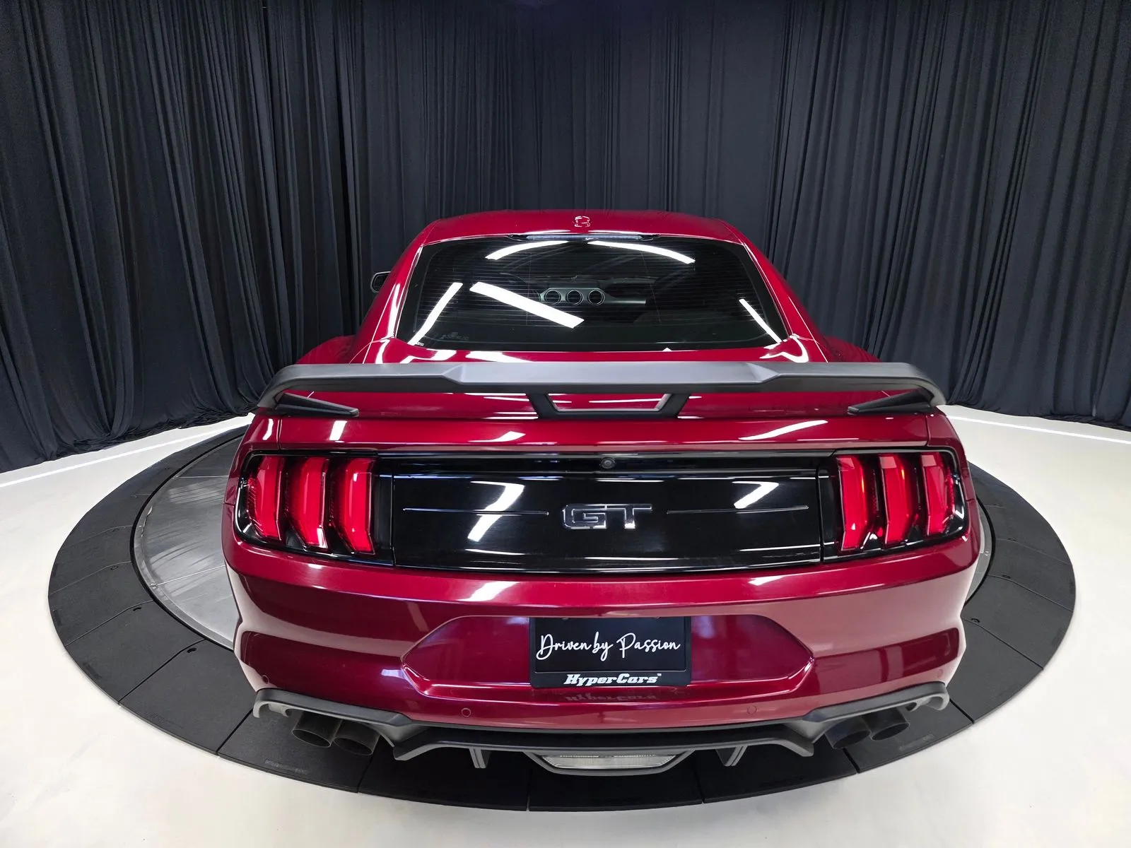 2019 Ford Mustang GT Premium - Photo 12