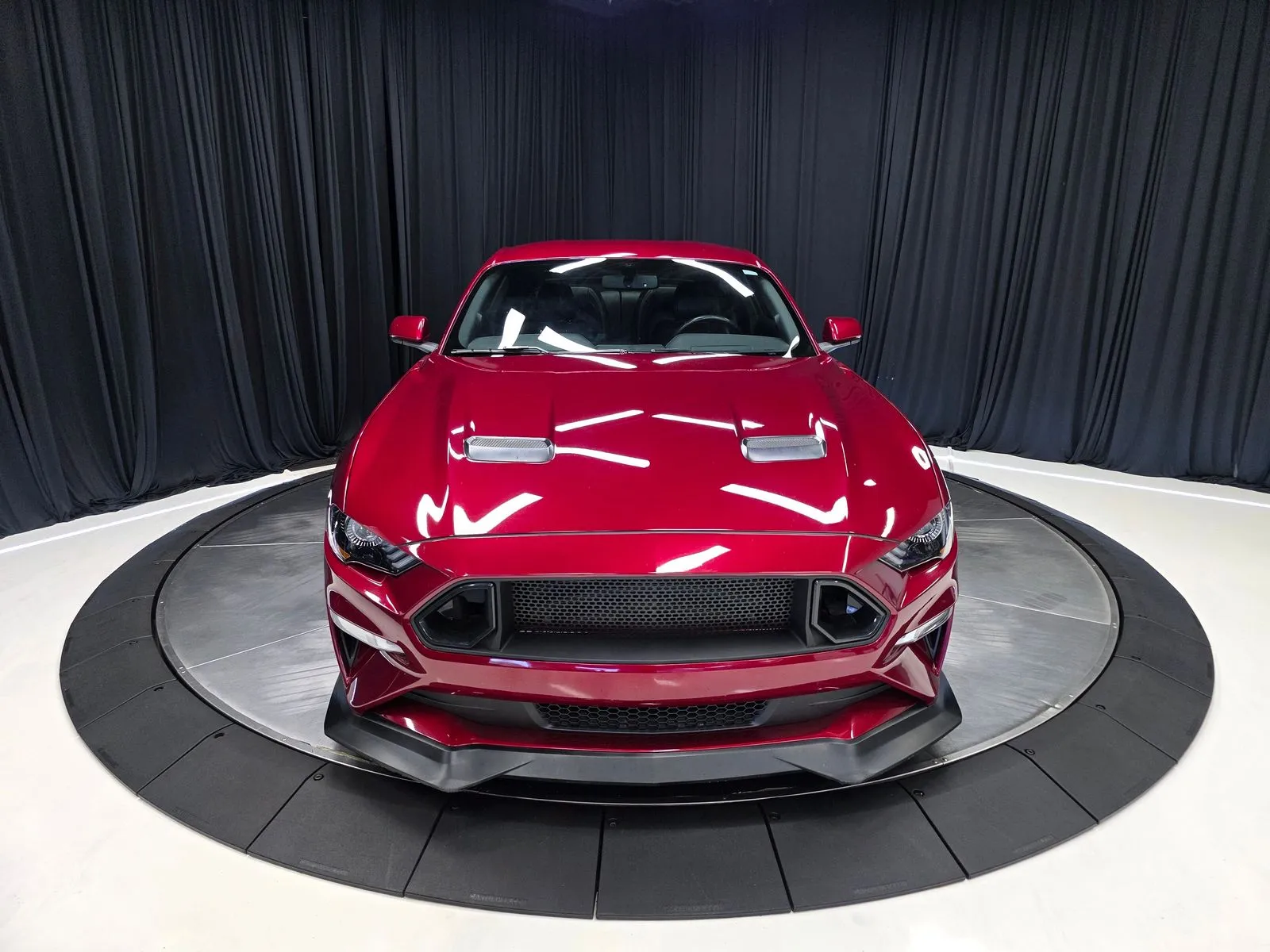 2019 Ford Mustang GT Premium - Photo 8