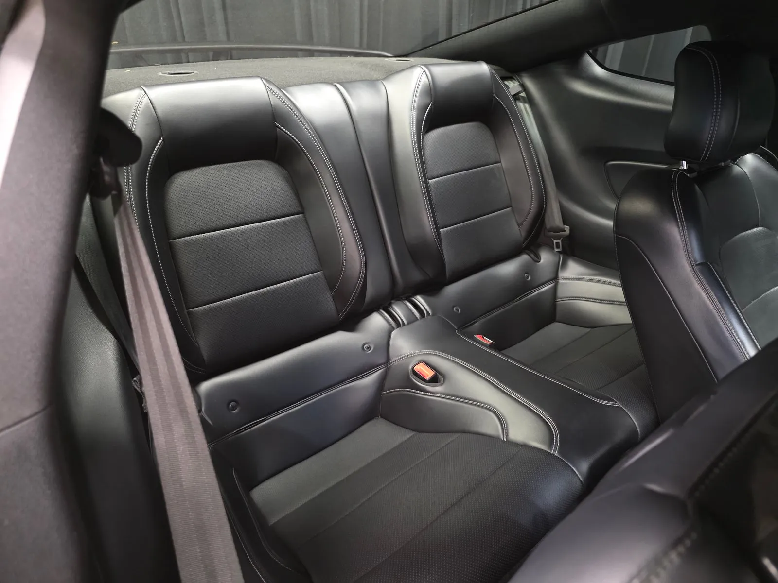 2019 Ford Mustang GT Premium - Photo 32