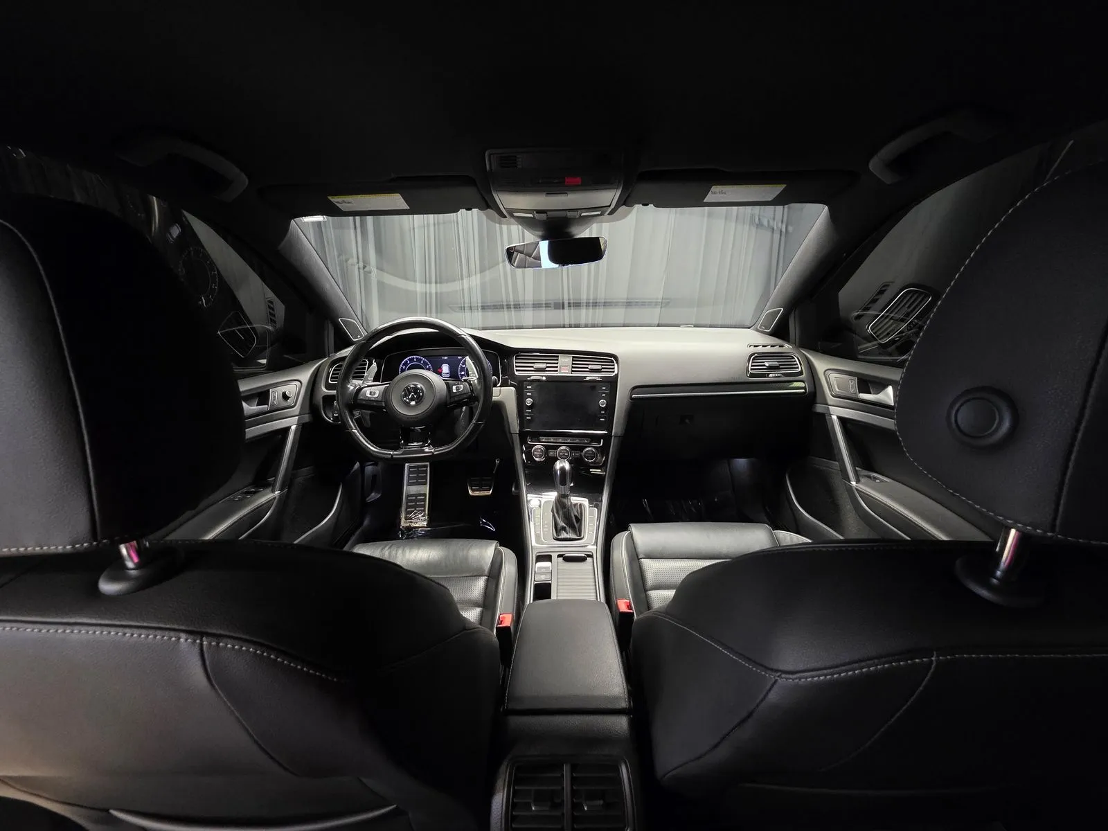 Photos of 2018 Volkswagen Golf R DCC & Navigation 4Motion for sale in New Albany, IN at HyperCars