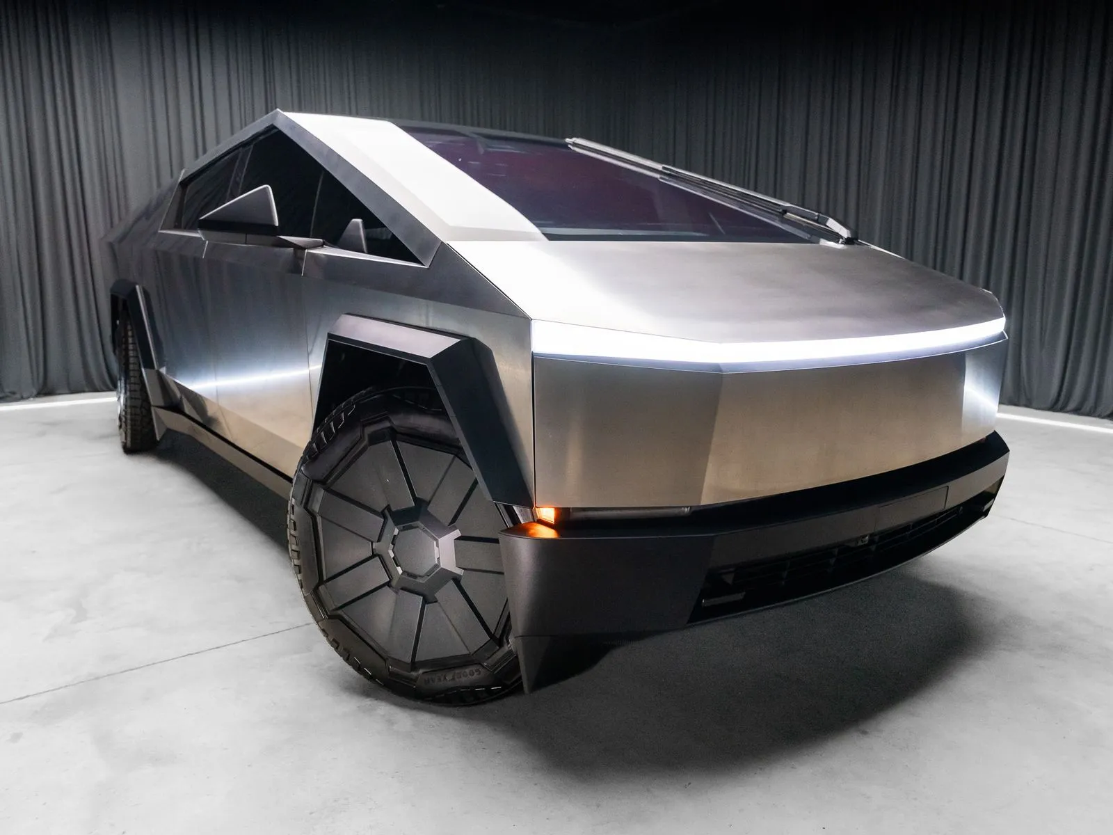 Silver 2024 Tesla Cybertruck for sale in New Albany, IN