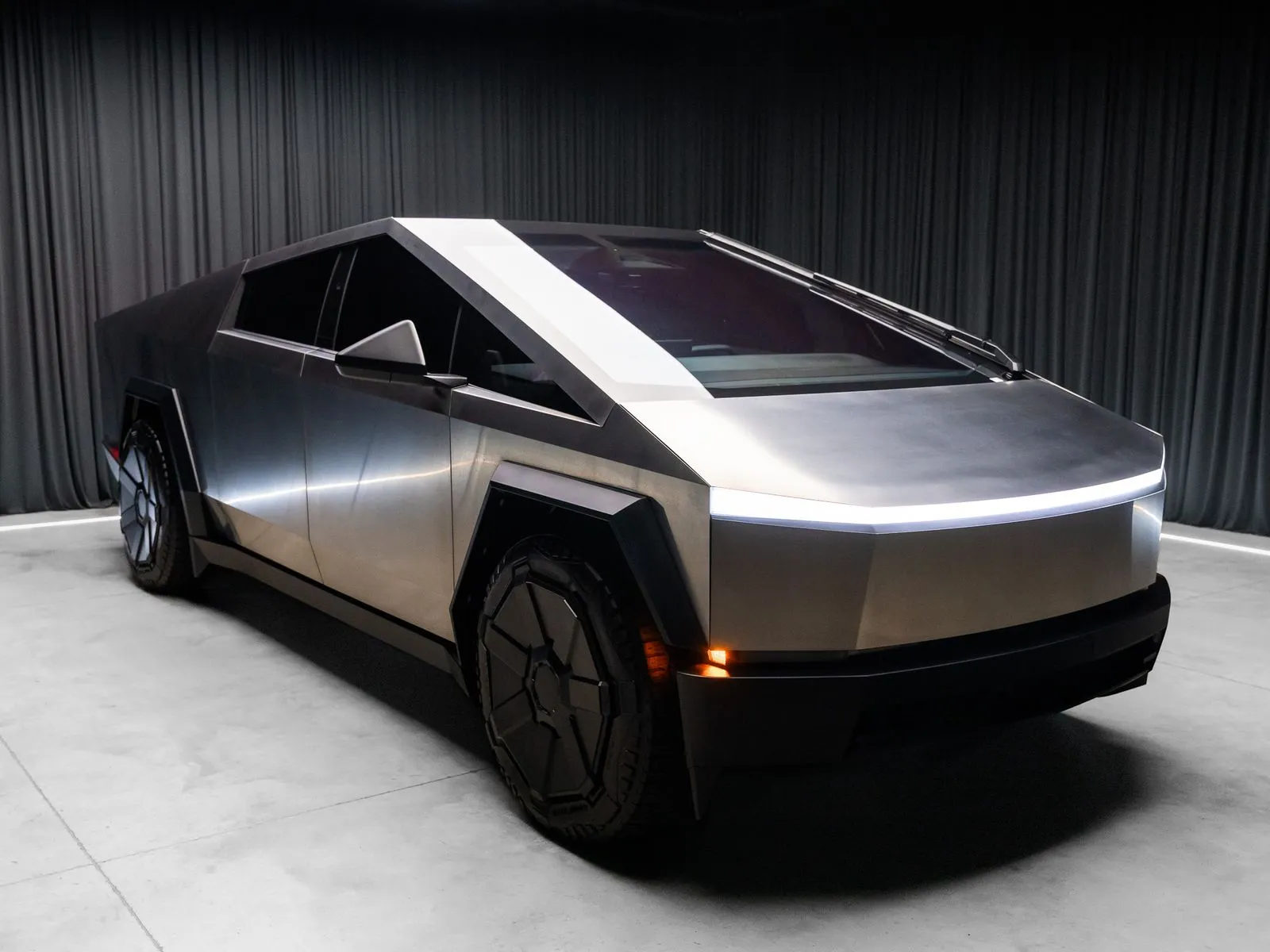 Photos of 2024 Tesla Cybertruck for sale in New Albany, IN at HyperCars