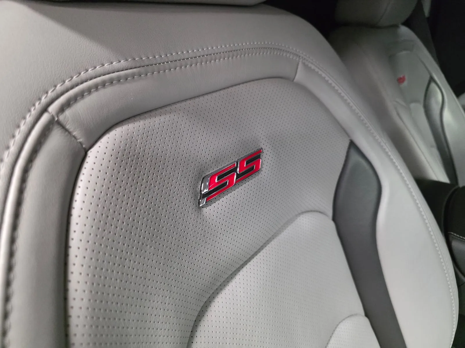 More photos of 2017 Chevrolet Camaro SS at HyperCars, IN