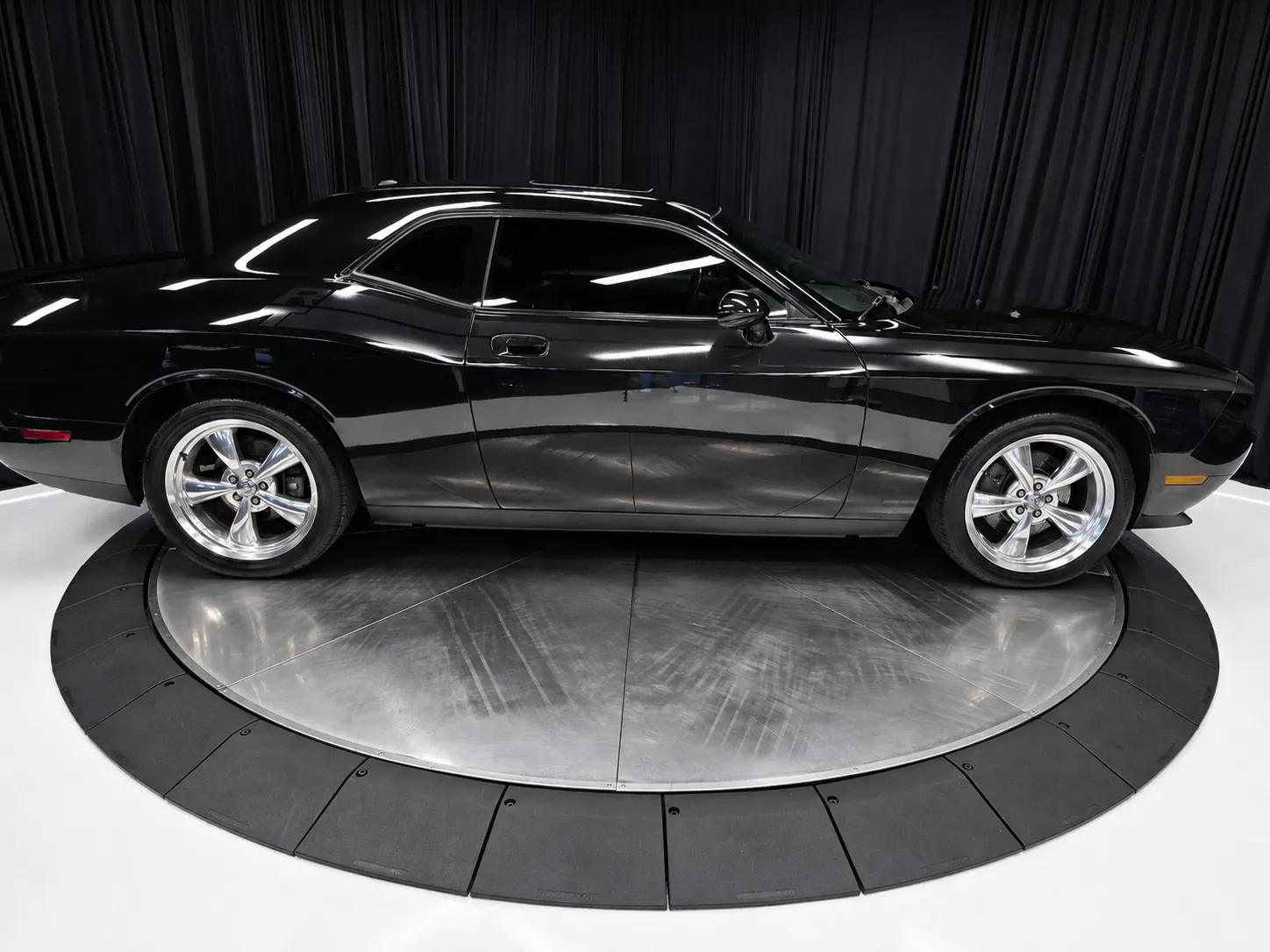 More photos of 2010 Dodge Challenger R/T at HyperCars, IN