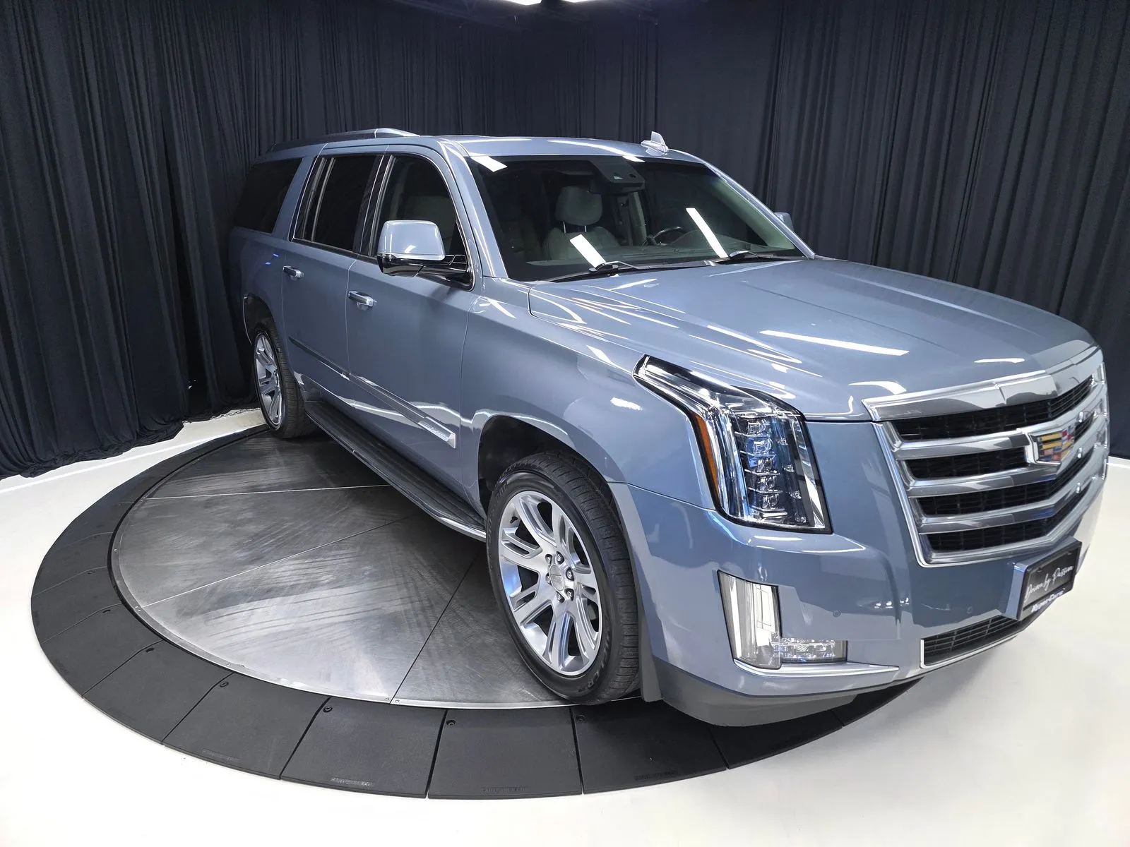 Photos of 2016 Cadillac Escalade ESV Luxury for sale in New Albany, IN at HyperCars