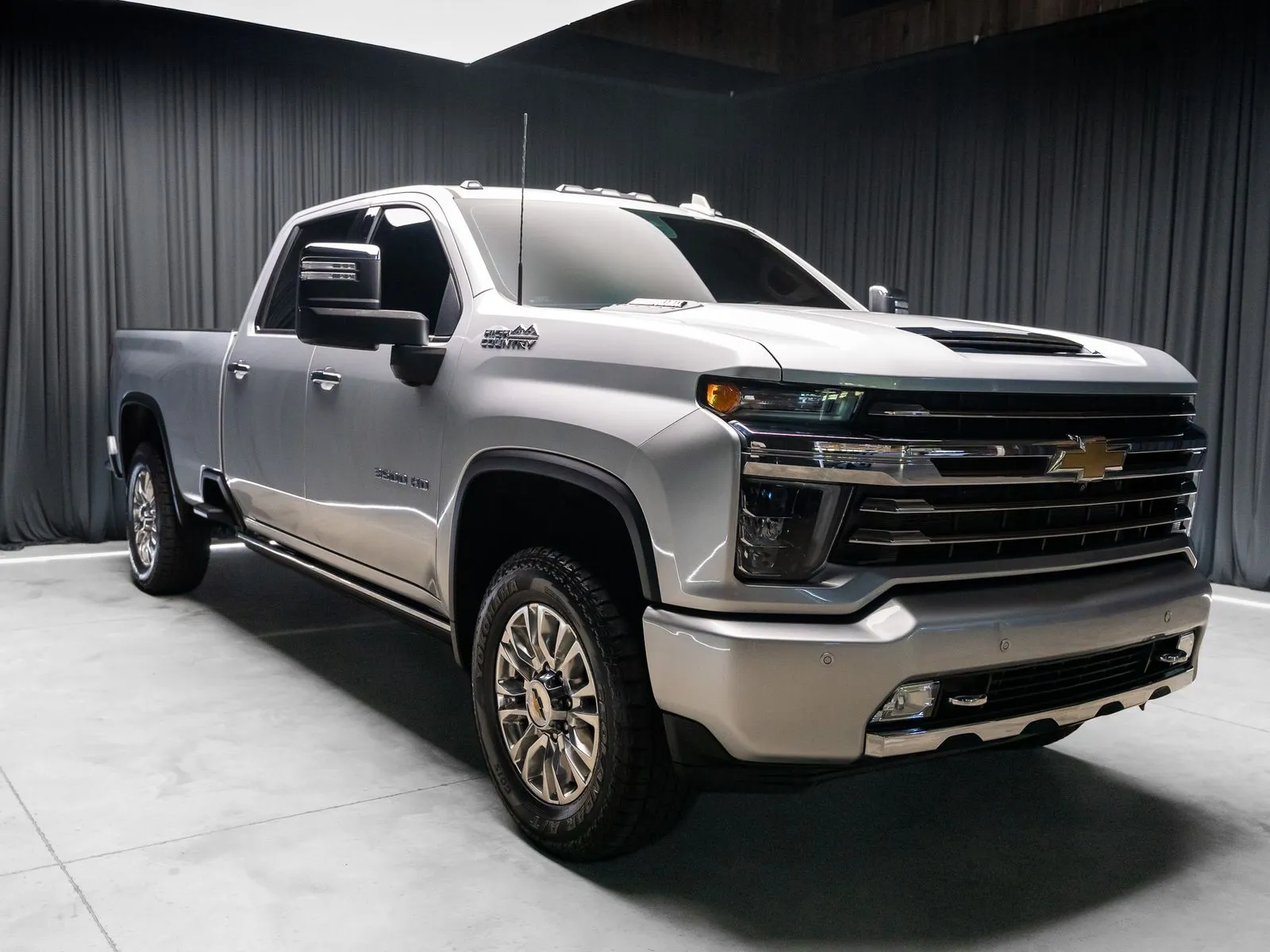 Photos of 2022 Chevrolet Silverado 3500HD High Country for sale in New Albany, IN at HyperCars