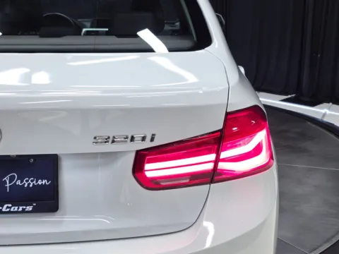 More photos of 2018 BMW 3 Series 320i at HyperCars, IN