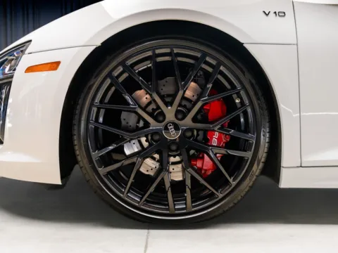 More photos of 2018 Audi R8 5.2 at HyperCars, IN