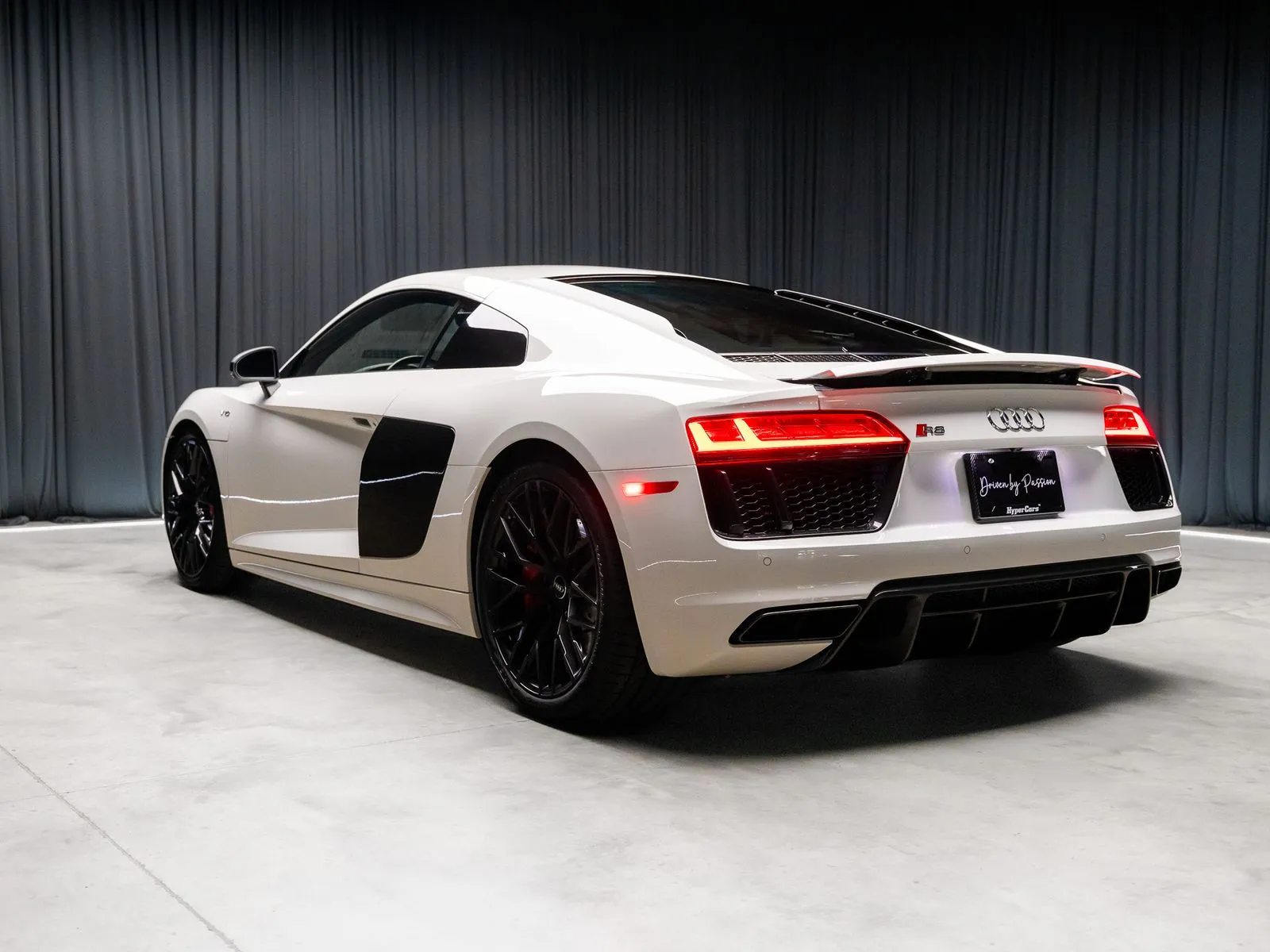 More photos of 2018 Audi R8 5.2 at HyperCars, IN