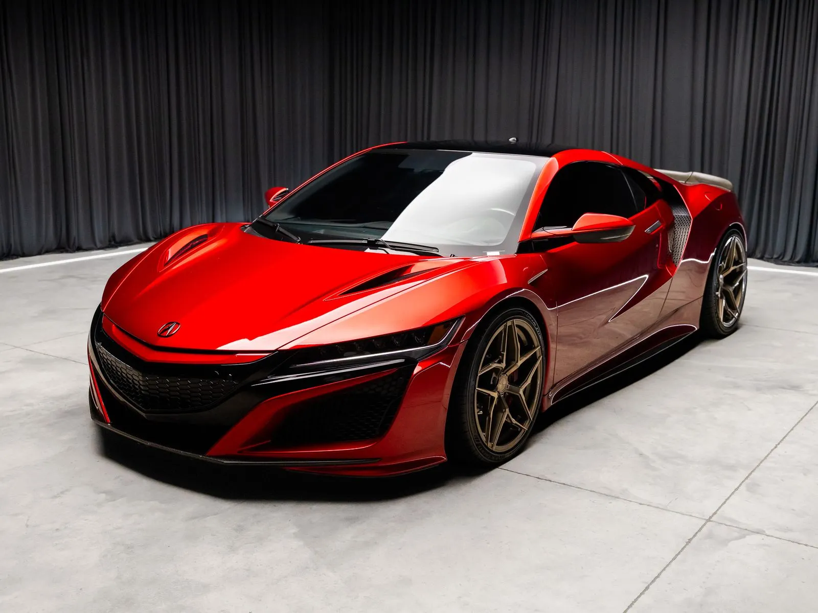 Photos of 2017 Acura NSX for sale in New Albany, IN at HyperCars