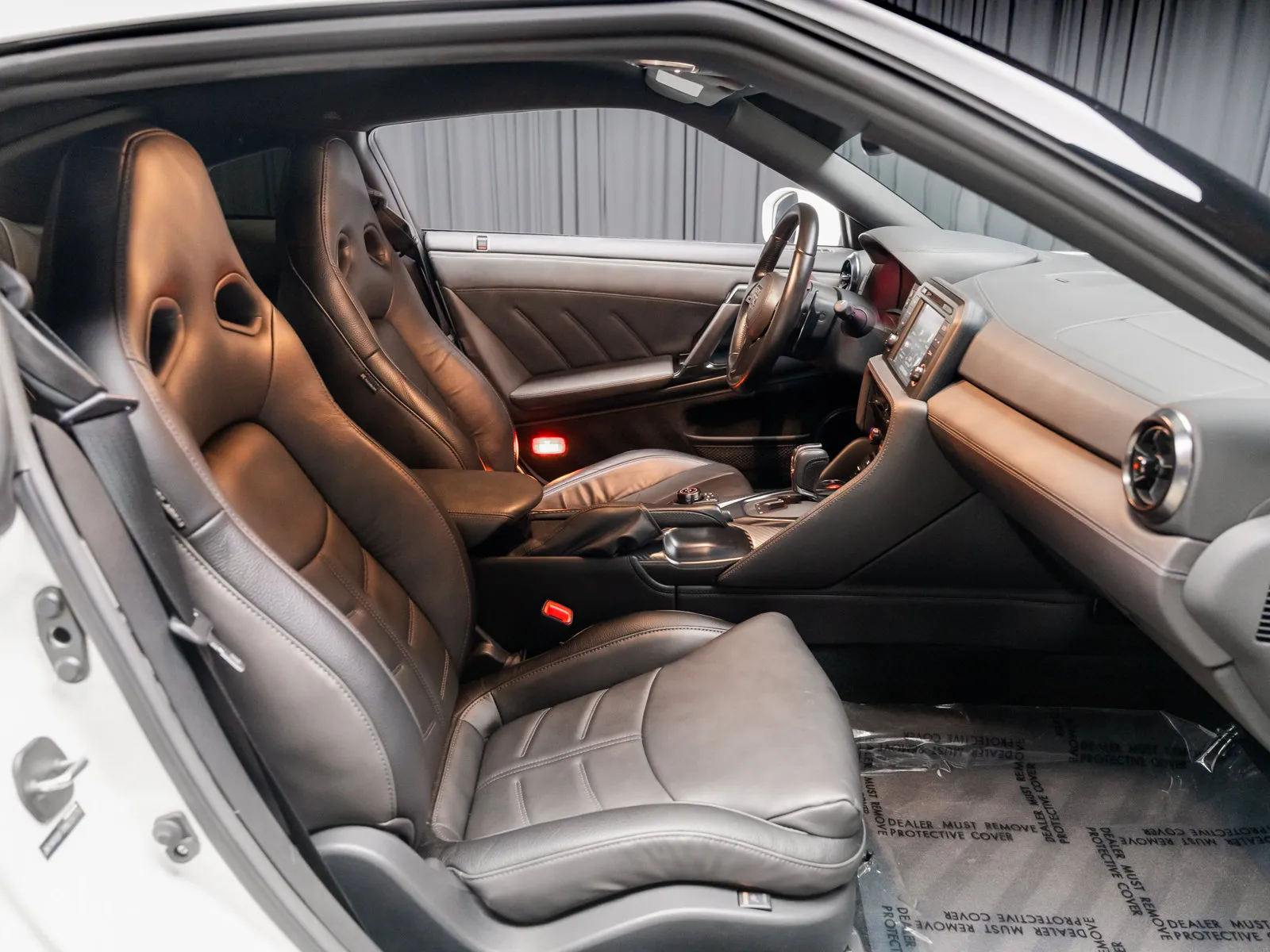 2024 Nissan GT-R Premium - Photo 61
