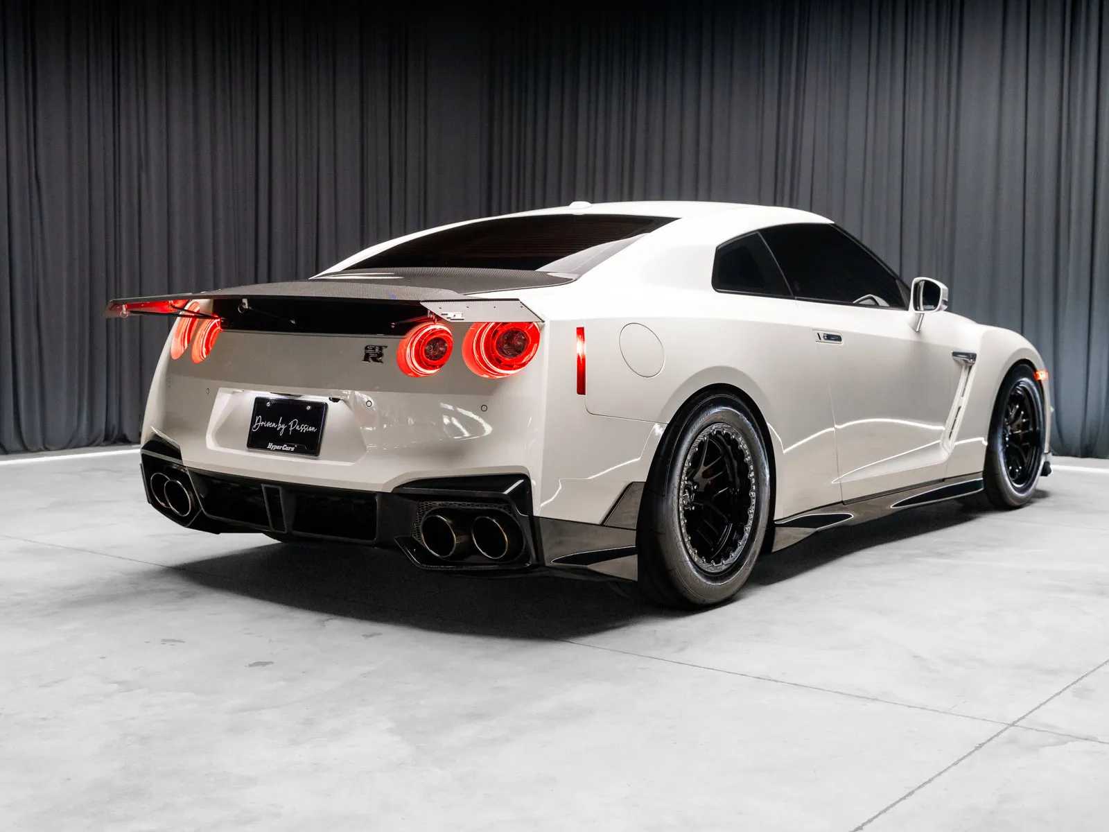 2024 Nissan GT-R Premium - Photo 37