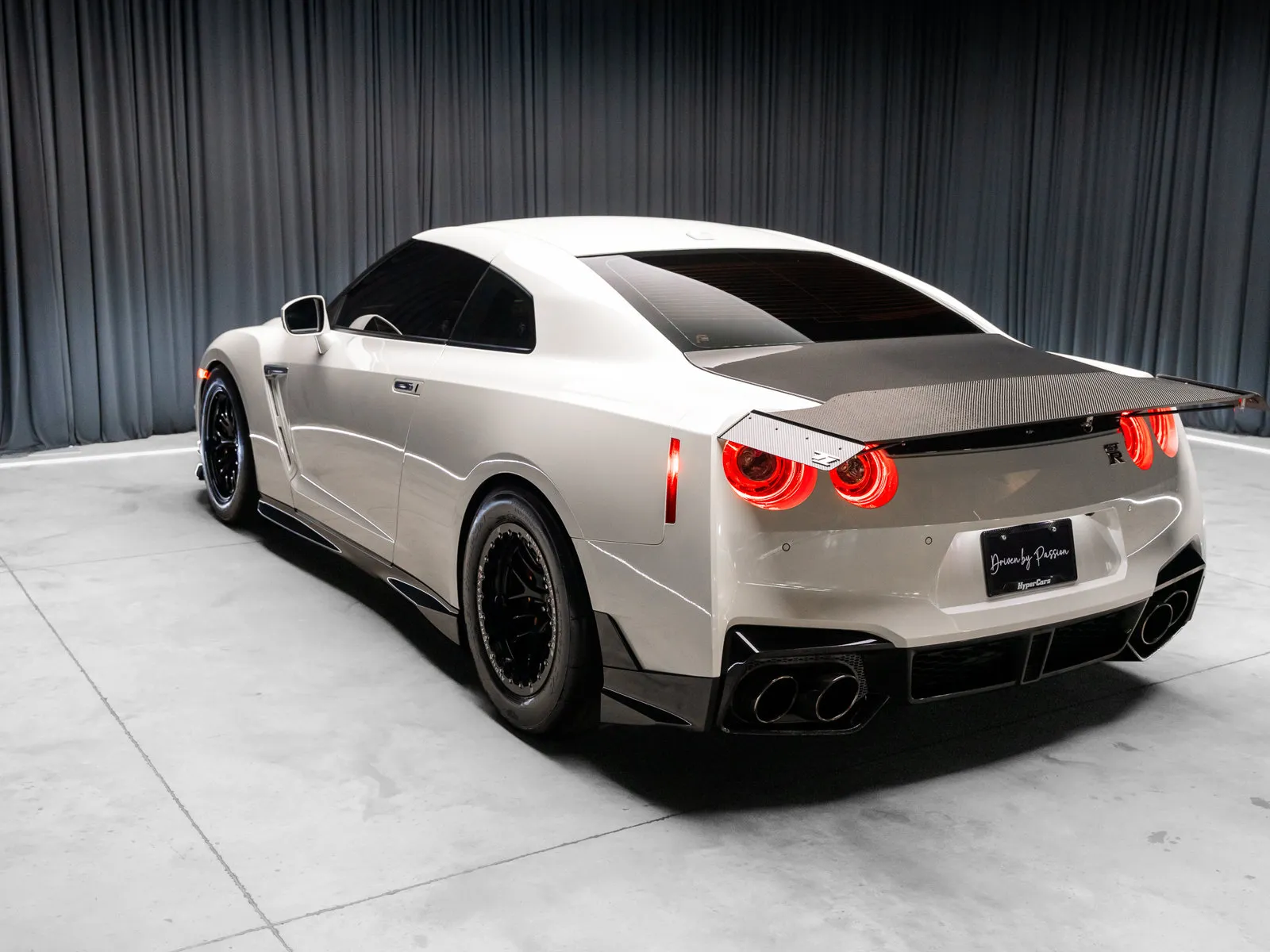 2024 Nissan GT-R Premium - Photo 34
