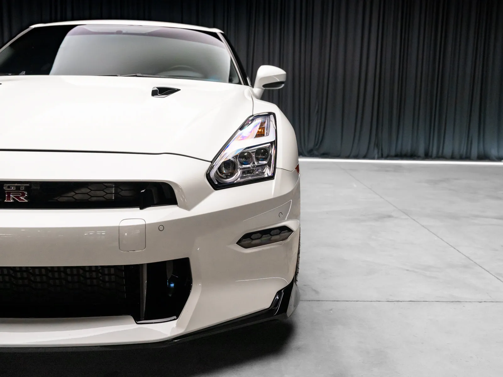2024 Nissan GT-R Premium - Photo 25