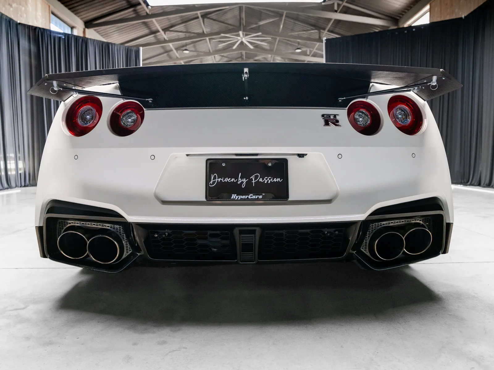 2024 Nissan GT-R Premium - Photo 40