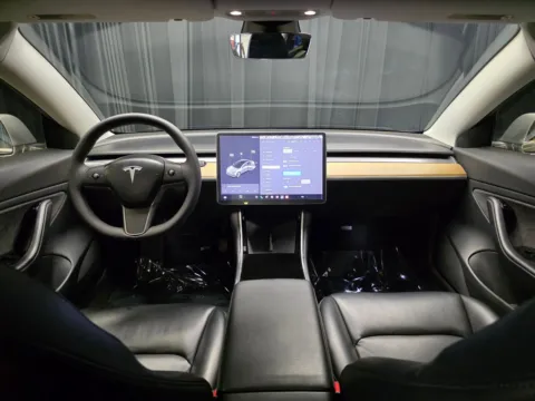 Photos of 2018 Tesla Model 3 Long Range for sale in New Albany, IN at HyperCars
