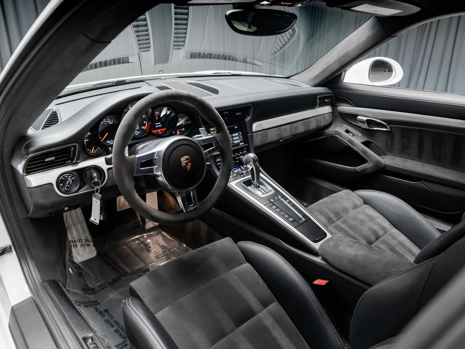 More photos of 2015 Porsche 911 GT3 at HyperCars, IN