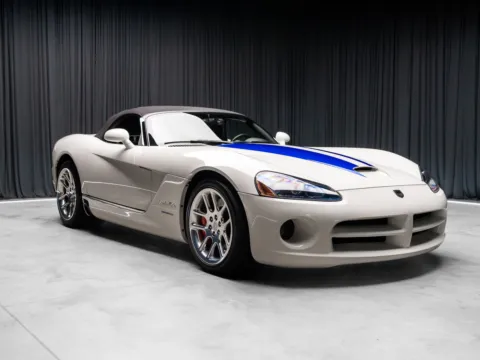 Photos of 2005 Dodge Viper SRT10 for sale in New Albany, IN at HyperCars