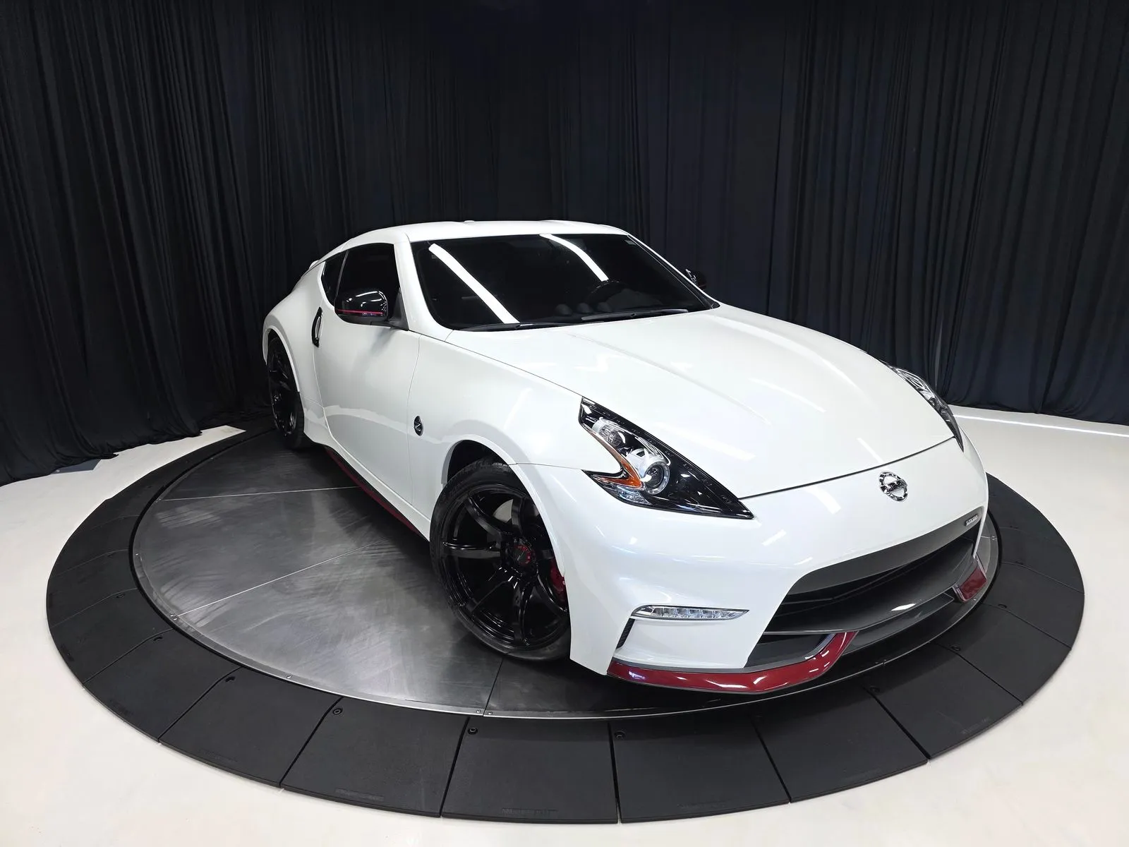 White 2020 Nissan 370Z Nismo for sale in New Albany, IN