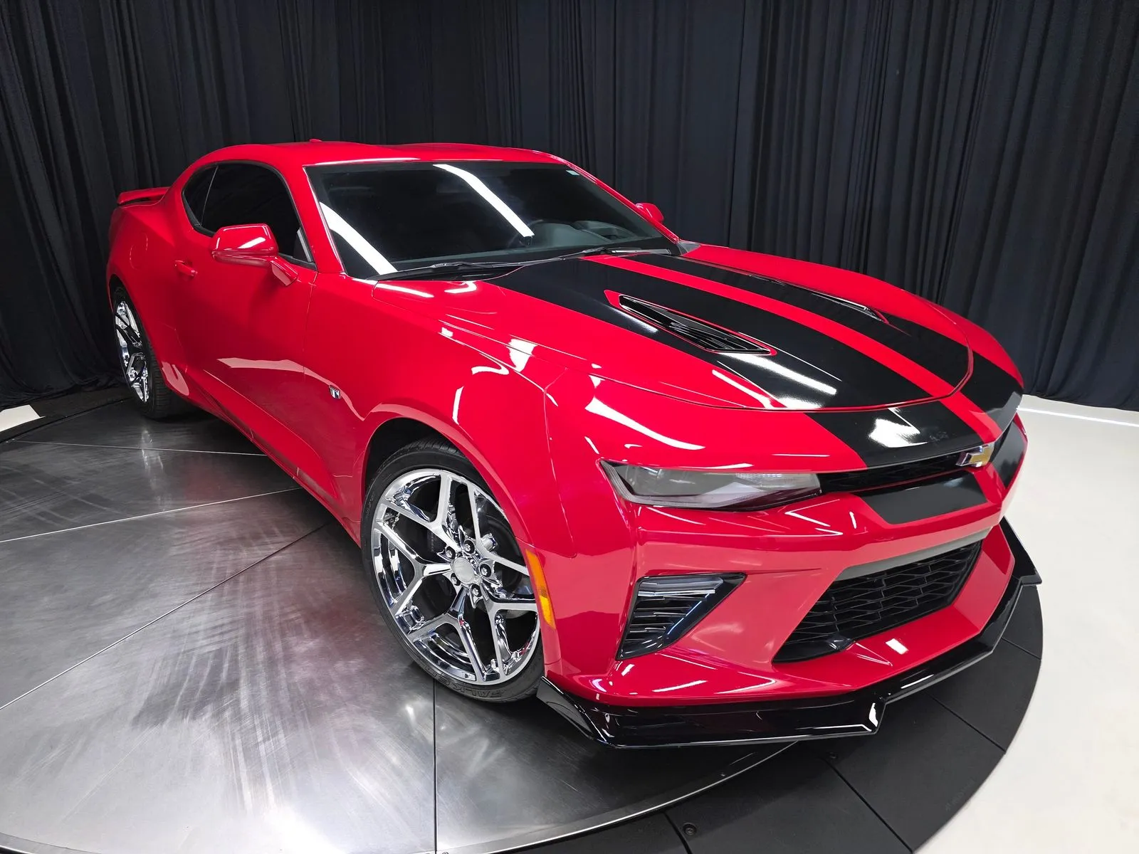 More photos of 2016 Chevrolet Camaro SS at HyperCars, IN