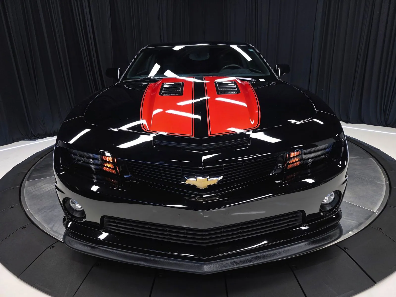 More photos of 2010 Chevrolet Camaro SS at HyperCars, IN