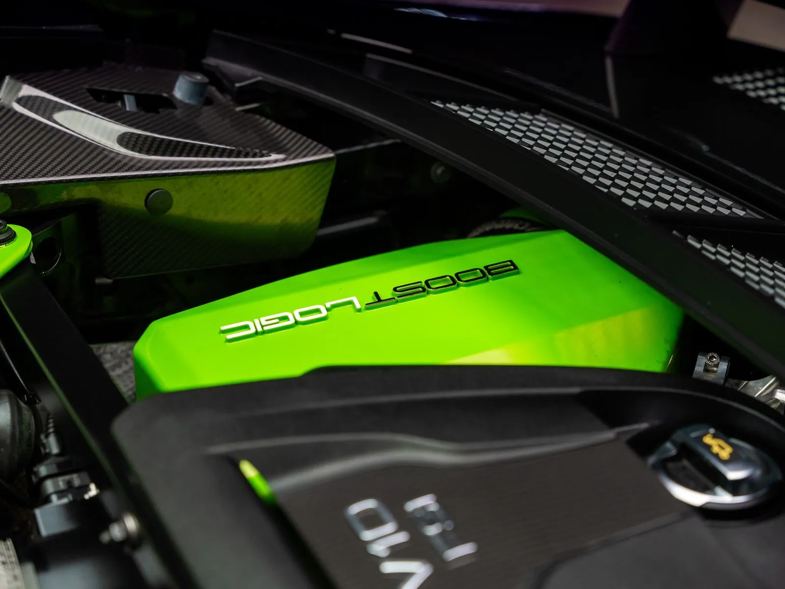 More photos of 2020 Audi R8 V10 performance at HyperCars, IN