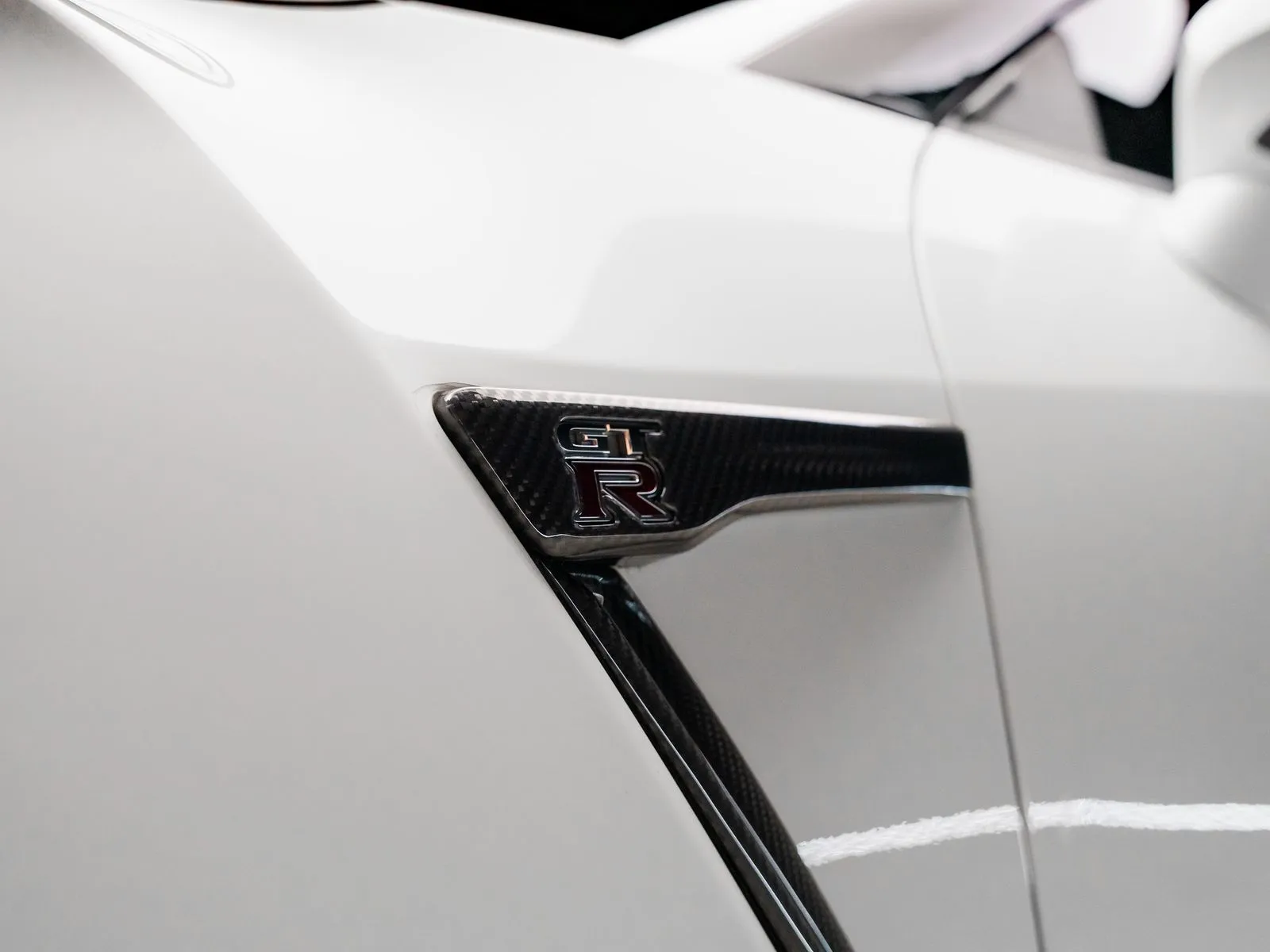 2015 Nissan GT-R Premium - Photo 28