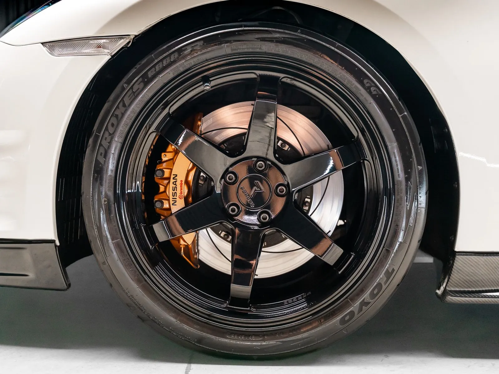 2015 Nissan GT-R Premium - Photo 26