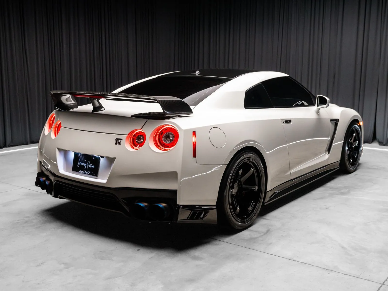 2015 Nissan GT-R Premium - Photo 37