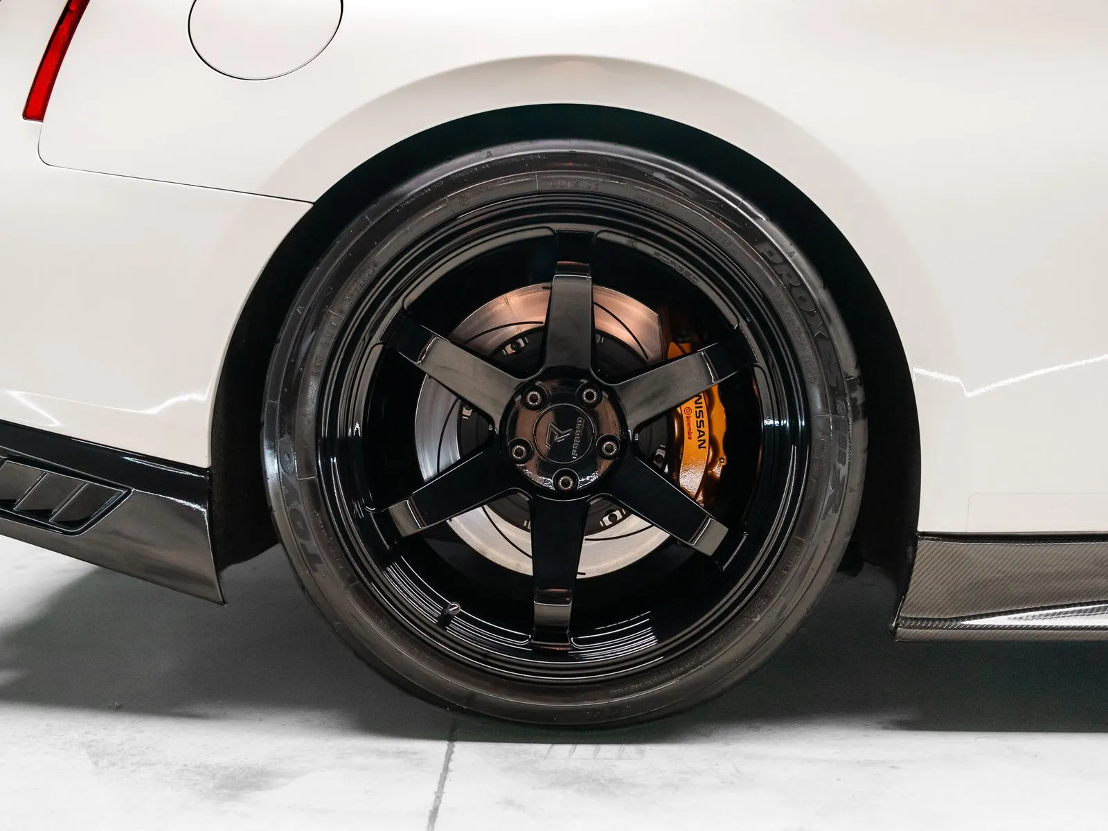 2015 Nissan GT-R Premium - Photo 32