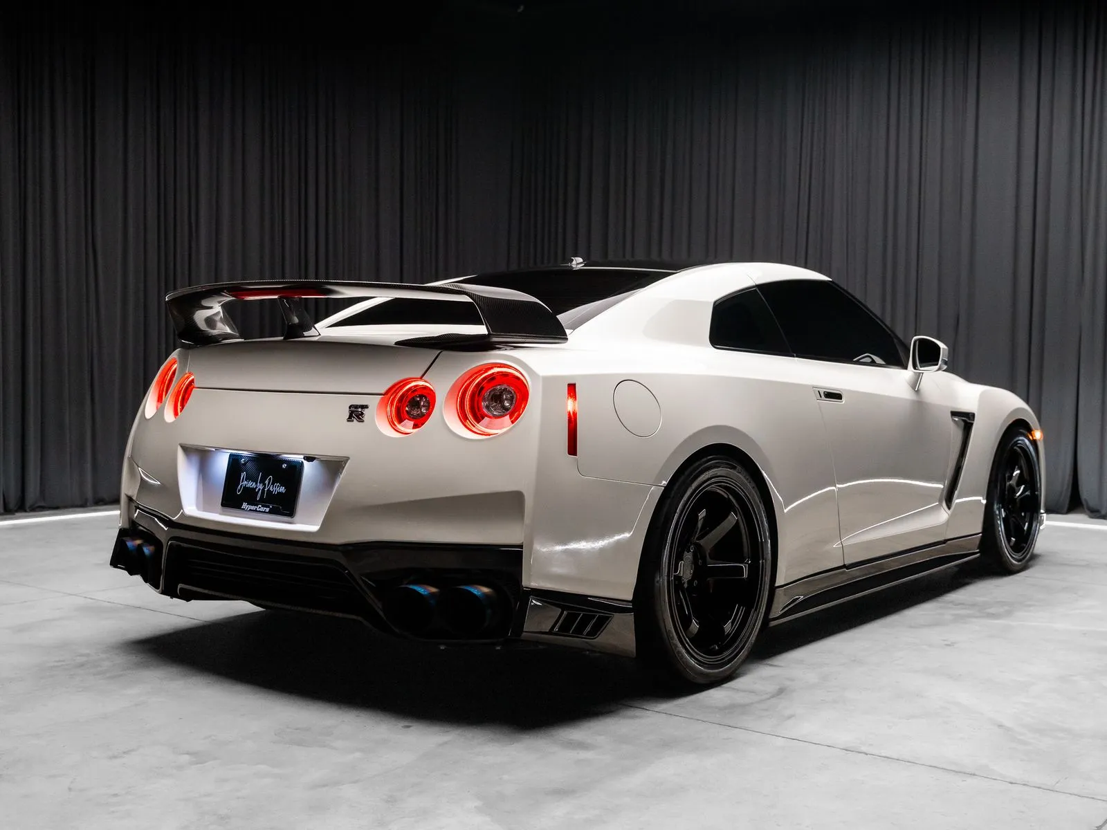 2015 Nissan GT-R Premium - Photo 38