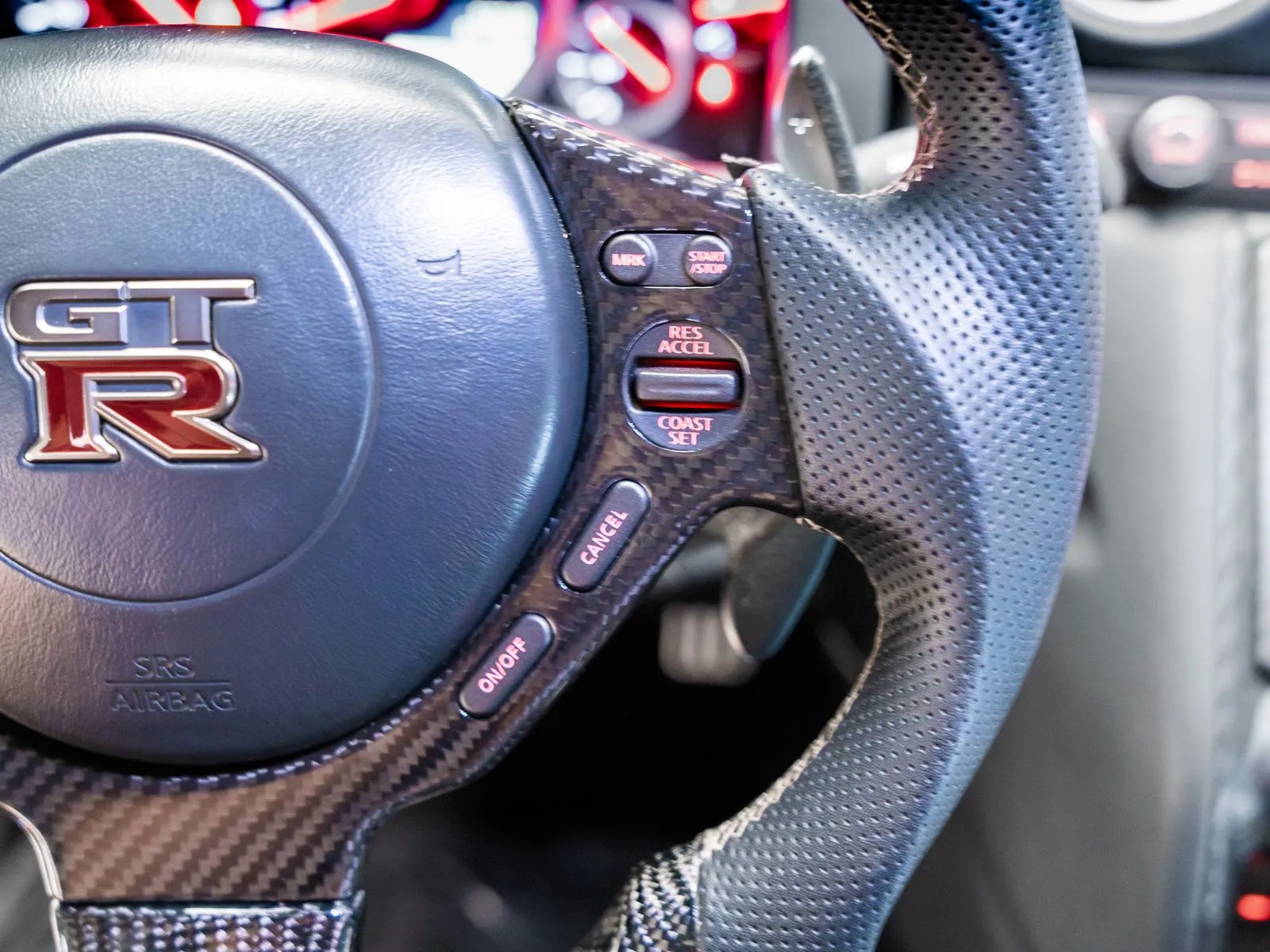 2015 Nissan GT-R Premium - Photo 48