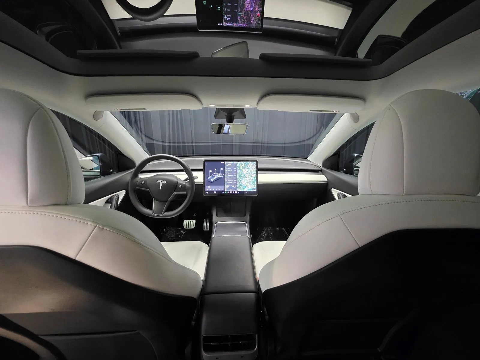Photos of 2022 Tesla Model Y Performance for sale in New Albany, IN at HyperCars