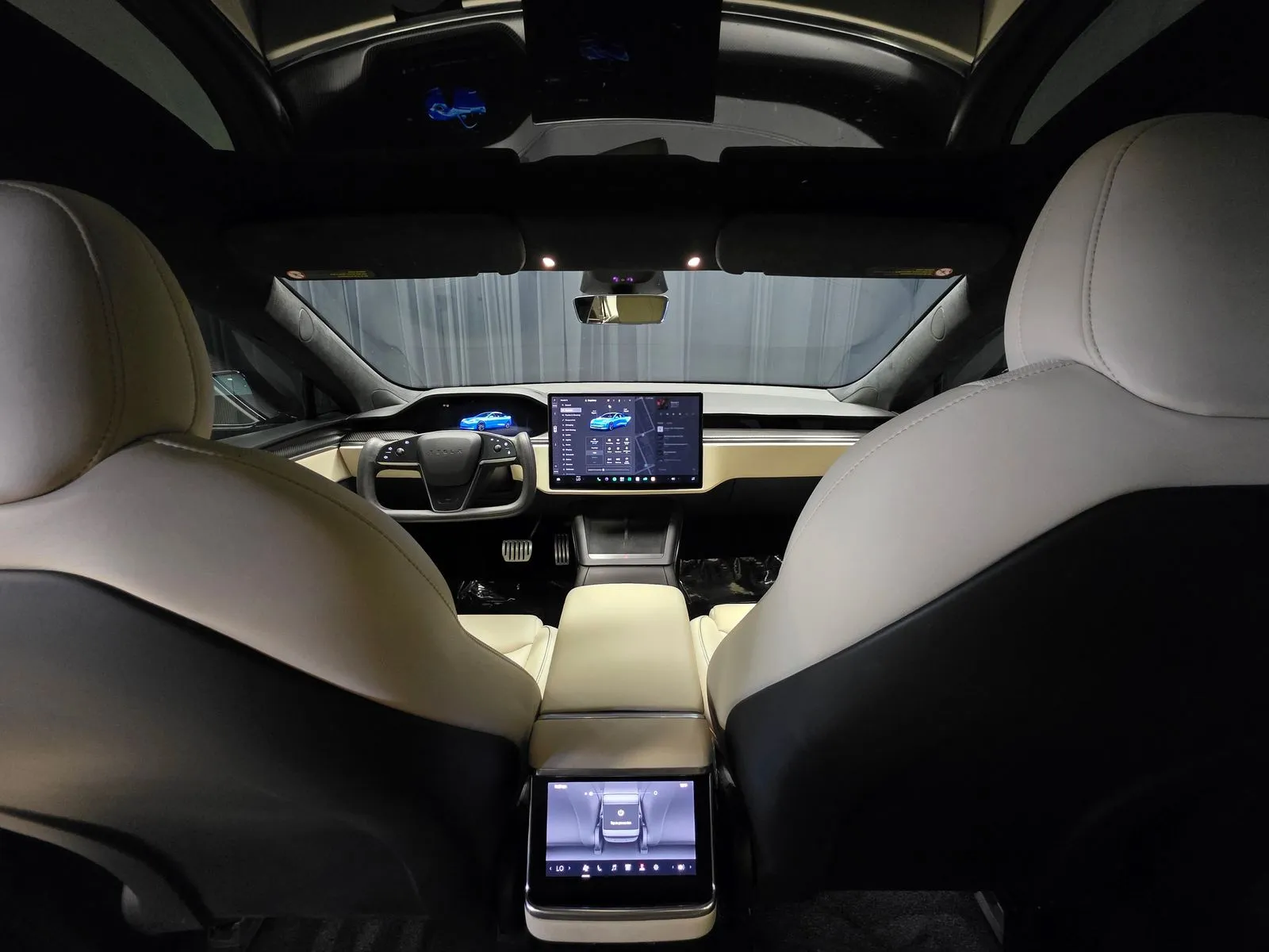 Photos of 2021 Tesla Model S Plaid for sale in New Albany, IN at HyperCars