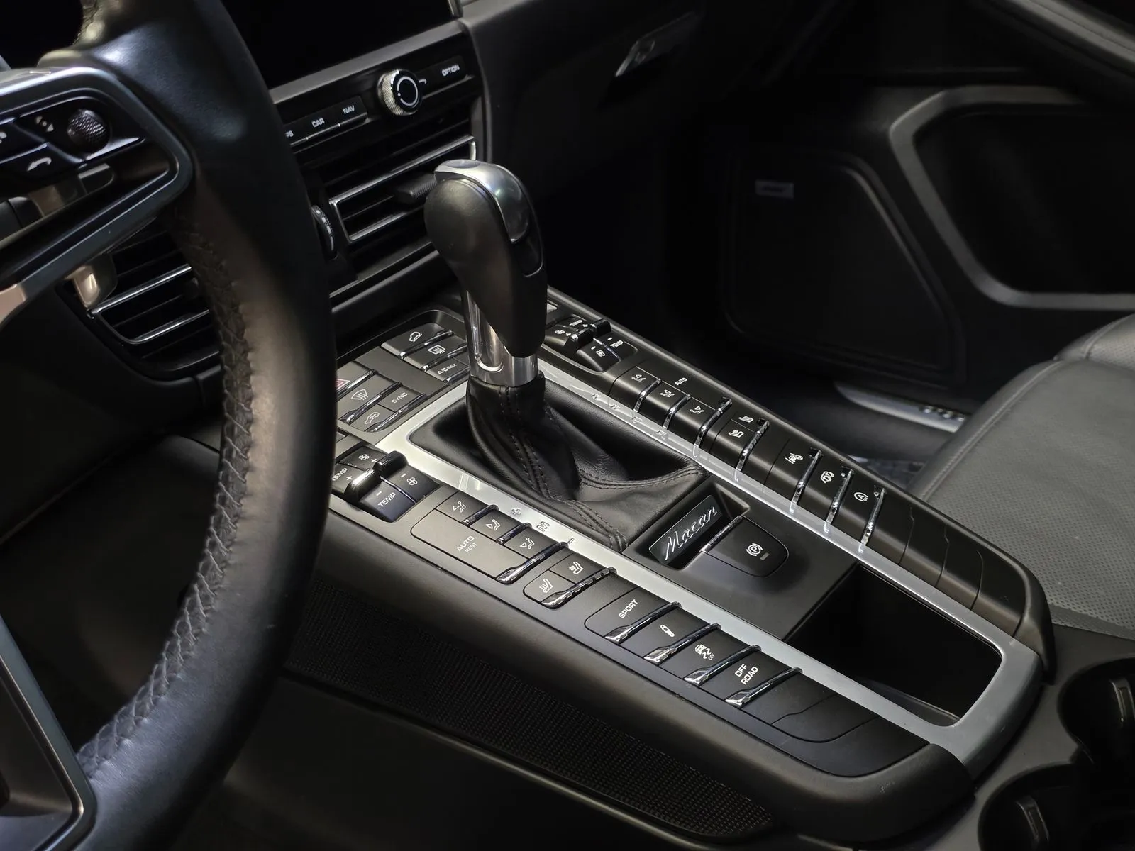 More photos of 2021 Porsche Macan Turbo at HyperCars, IN