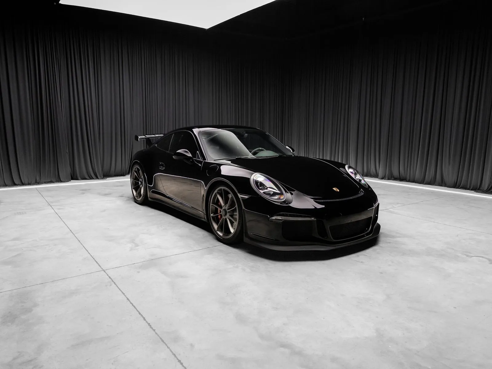 More photos of 2015 Porsche 911 GT3 at HyperCars, IN