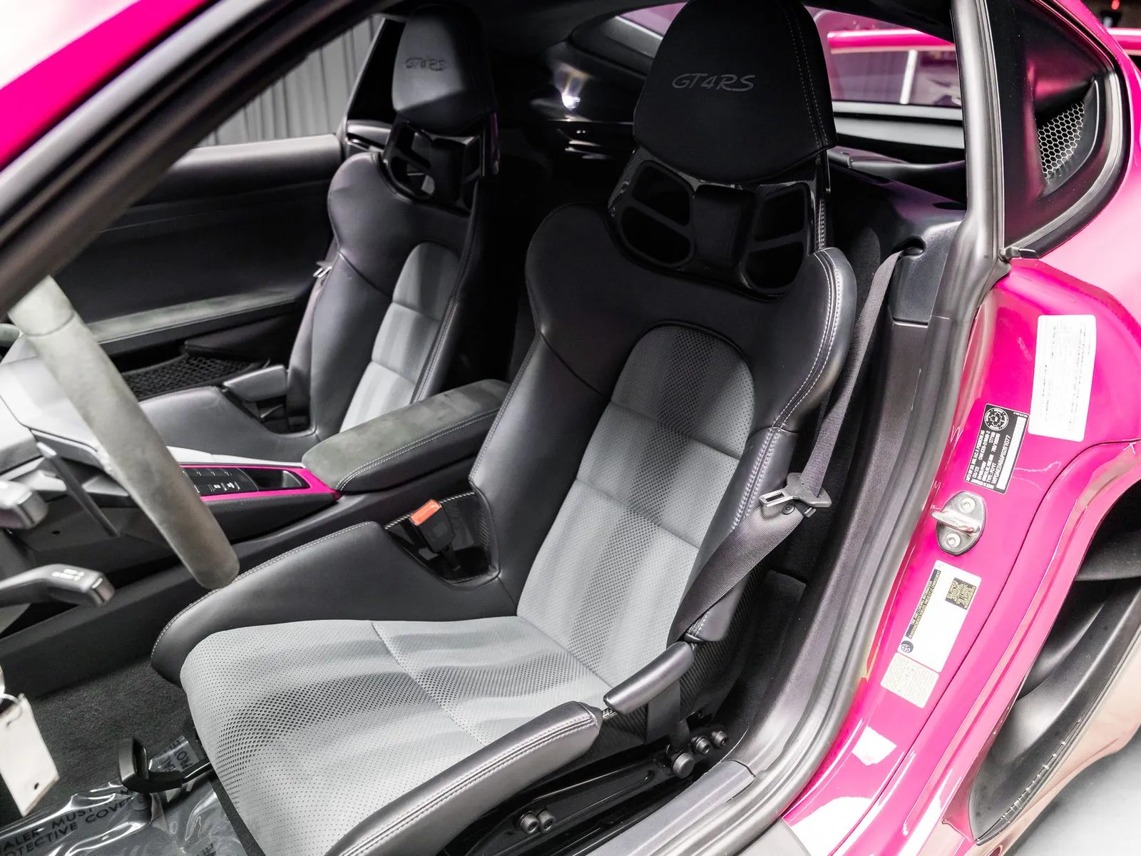 More photos of 2023 Porsche 718 Cayman GT4 RS at HyperCars, IN