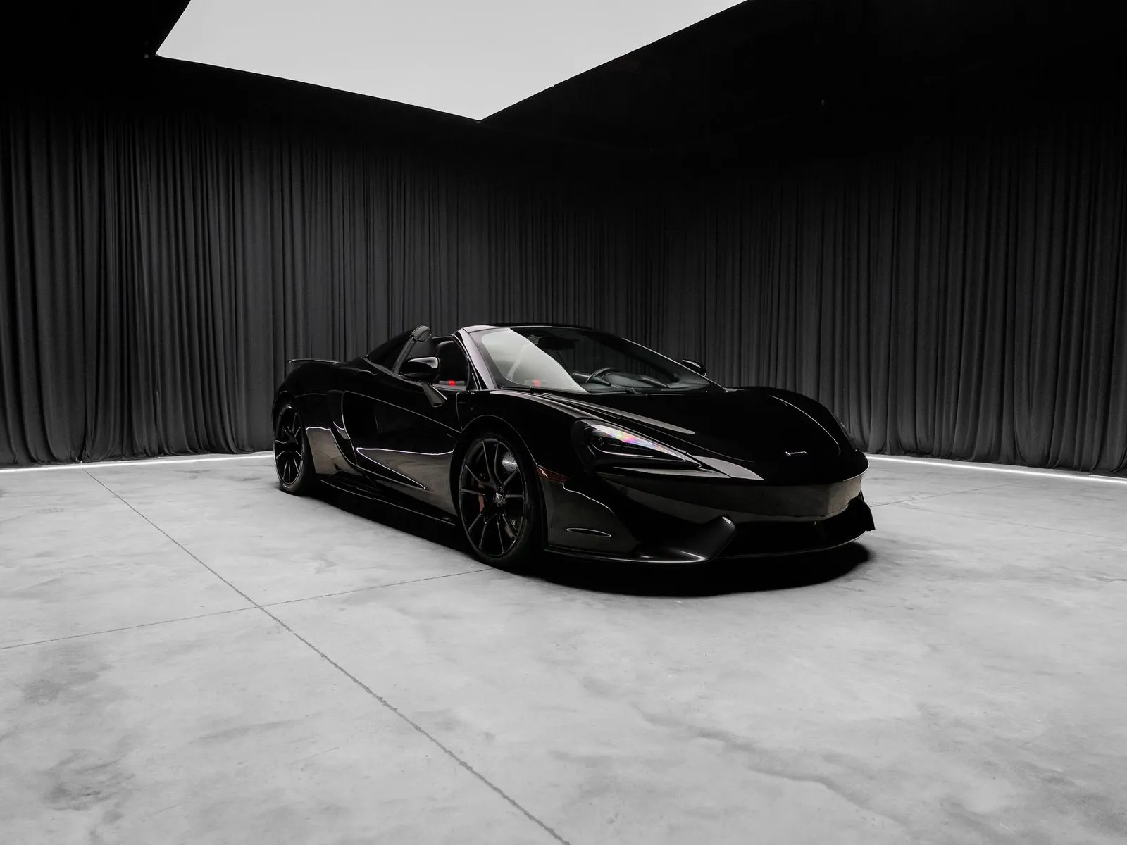 More photos of 2019 McLaren 570S at HyperCars, IN