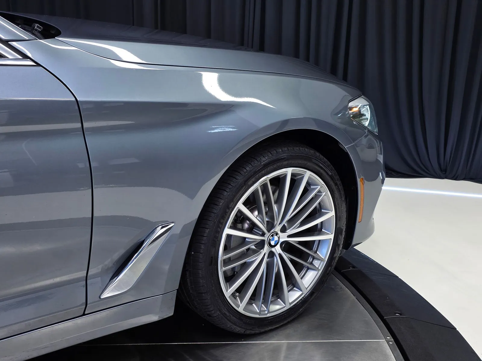More photos of 2019 BMW 5 Series 540i xDrive at HyperCars, IN