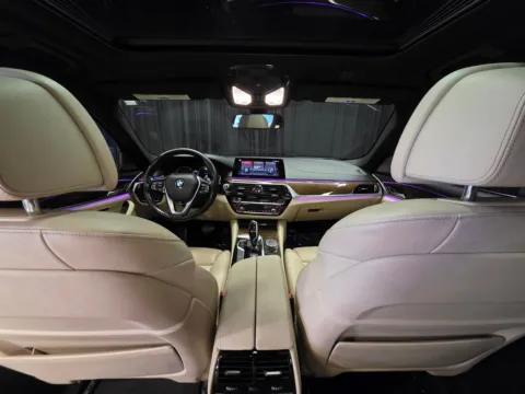 Photos of 2019 BMW 5 Series 540i xDrive for sale in New Albany, IN at HyperCars