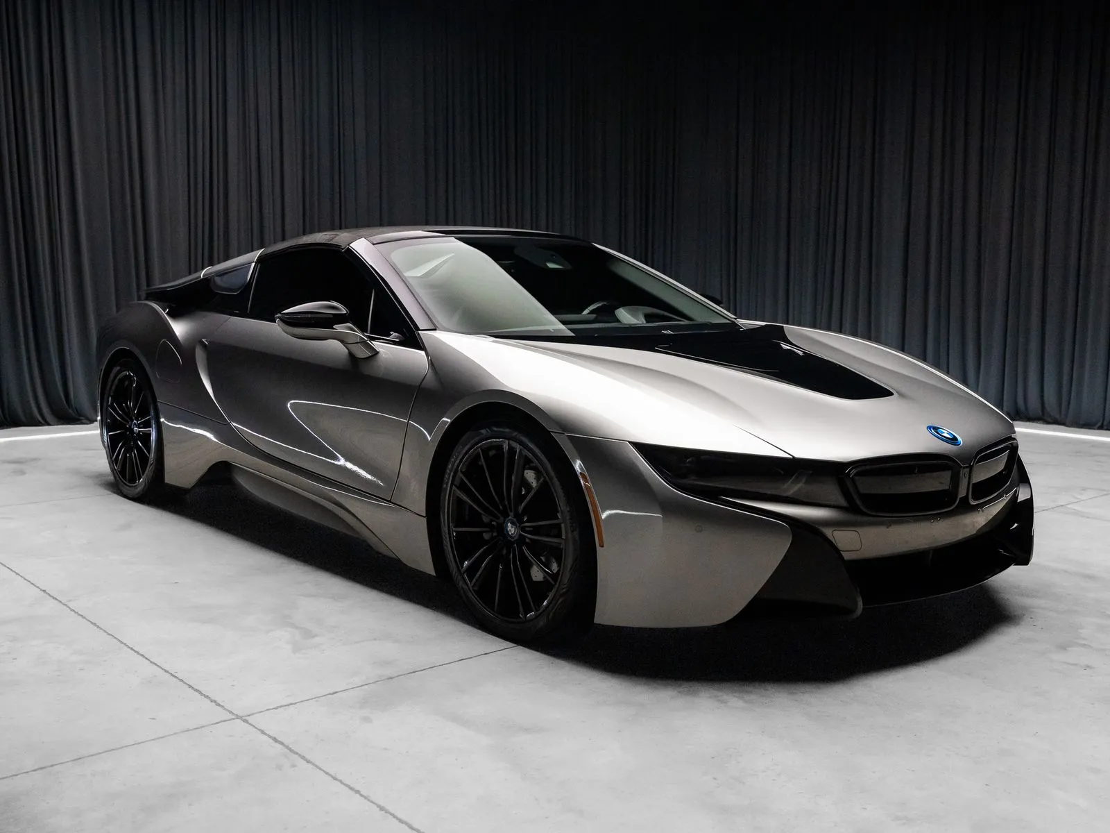 Another view of 2019 BMW i8 for sale in New Albany, IN at HyperCars