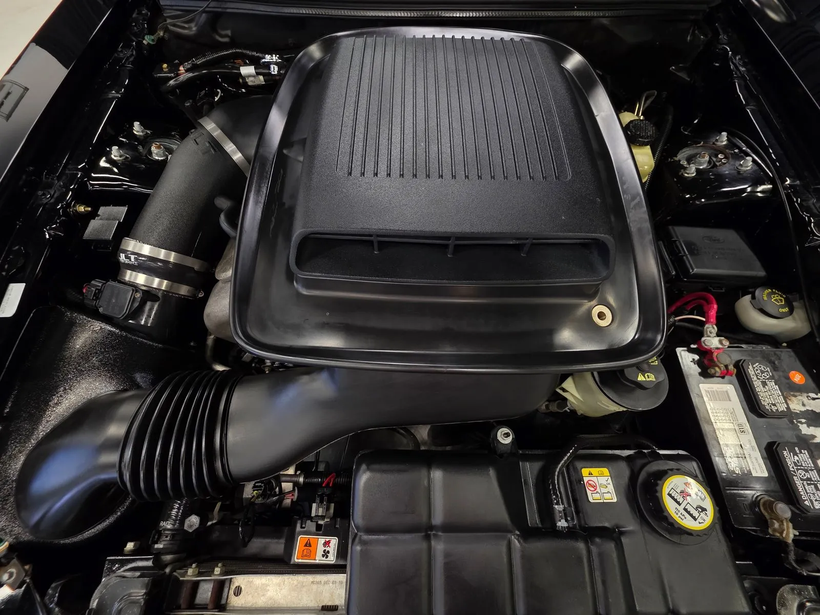 Another view of 2004 Ford Mustang Mach 1 for sale in New Albany, IN at HyperCars