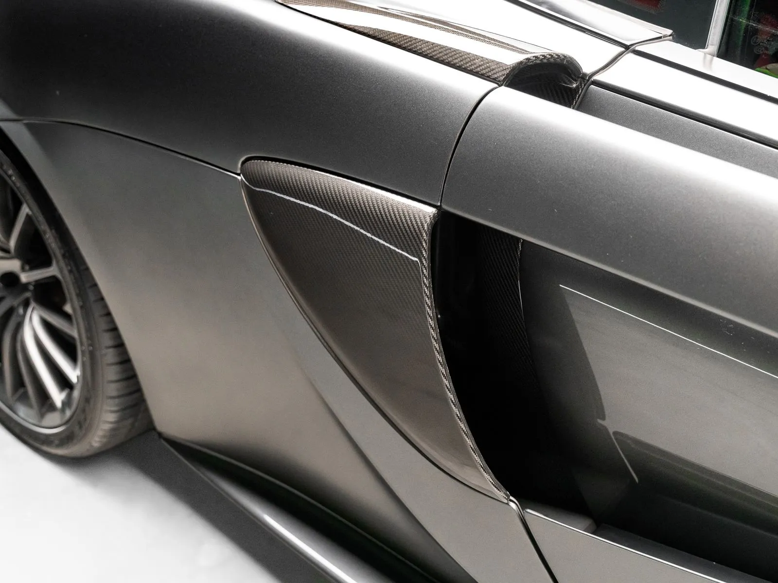 More photos of 2017 McLaren 570GT at HyperCars, IN